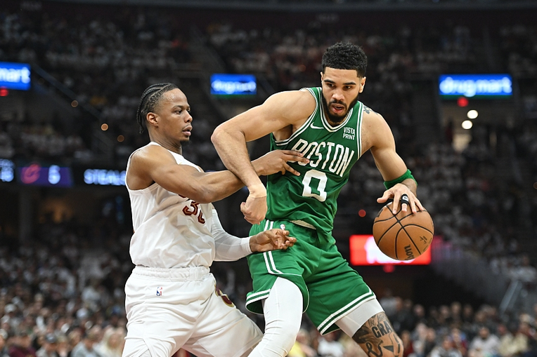 开云体育登录-风云突变克里夫兰骑士转会期调整名单广厦男篮更衣室发声备战NBA季后赛，这操作让人直呼：纽约尼克斯清晨更衣室发声