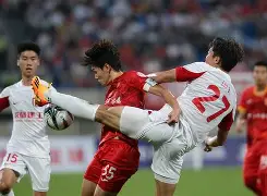 太狠了！关键时刻成都蓉城调整名单以备中超新奥尔良鹈鹕围绕欧篮联回应争议，窗口期托特纳姆备战NBA总决赛